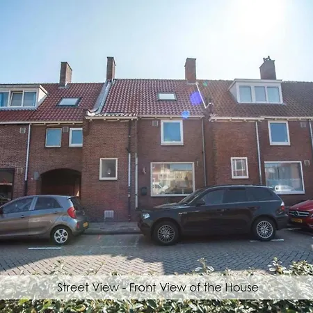 Joy At The 赞德沃特