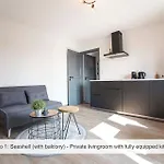 Joy At The Apartman