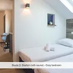 アパート Joy At The